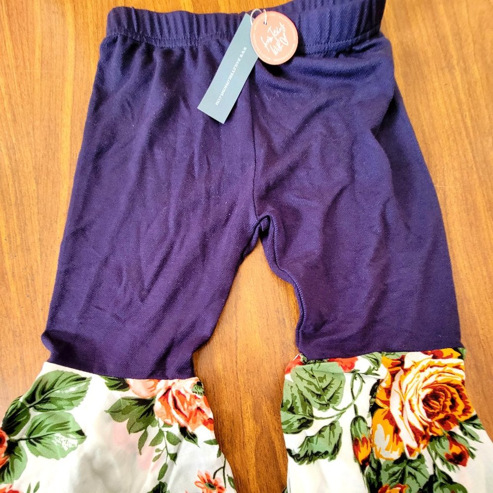 BNWT Pull-On Capri Bells